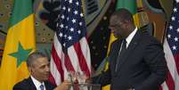 Obama em encontro com o presidente do Senegal, Macky Sall  Foto: AP
