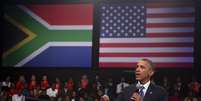 Obama discursa para jovens sul-africanos na Universidade de Soweto, em Joanesburgo  Foto: AP