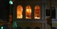 <p>Detalhe de sala consumida pelo fogo no segundo andar do Mercado Público</p>  Foto: Felipe Schroeder Franke / Terra