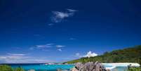<p>A ilha de La Digue fica a 43 quilômetros de Mahé e é uma das  principais de Seychelles</p>  Foto: Divulgação