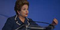 <p>Dilma participou da 16ª Marcha dos Prefeitos, em Brasília, e precisou ouvir vaias durante o discurso</p>  Foto: Wilson Dias / Agência Brasil