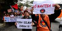 <p>Manifestantes, a maioria metalúrgicos, fazem protesto na zona sul da capital</p>  Foto: Fernando Borges / Terra