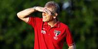 Treinador tem a miss&atilde;o de reerguer o S&atilde;o Paulo, que vem em per&iacute;odo complicado na temporada  Foto: L&eacute;o Pinheiro / Futura Press