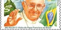 Para celebrar a visita do papa Francisco ao Brasil durante a realiza&ccedil;&atilde;o da Jornada Mundial da Juventude (JMJ) no Rio de Janeiro, os Correios colocar&atilde;o em circula&ccedil;&atilde;o, na ter&ccedil;a-feira (23) um selo comemorativo, com a imagem do Pont&iacute;fice  Foto: Divulga&ccedil;&atilde;o
