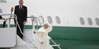 <p>Papa Francisco desembarca na Base A&eacute;rea do Gale&atilde;o, no Rio</p>  Foto: AP