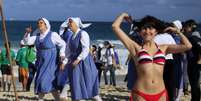 <p>Realização de evento em Copacabana trará grande movimento ao metrô</p>  Foto: Reuters