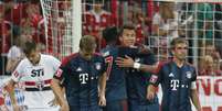 Bayern de Munique comemora gol de Mandzukic  Foto: AP