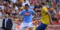 Atacante argentino Gonzalo Higuaín entrou no segundo tempo e fez sua estreia pelo Napoli  Foto: Reuters