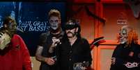 Músico de 67 anos recebe prêmio ao lado dos integrantes do Slipknot em evento realizado em maio  Foto: Getty Images 