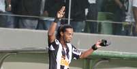 <p>Ronaldinho &eacute; considerado por Luxemburgo p&iacute;v&ocirc; de sua demiss&atilde;o no Flamengo</p>  Foto: Paulo Fonseca / Futura Press