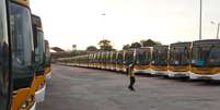 Ônibus ficam parados em dia de greve de motoristas por questões trabalhistas, em Manaus  Foto: Márcio Azevedo / Especial para Terra