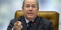 <p>Celso de Mello defendeu embargos infringentes na primeira sessão de julgamento do processo do mensalão</p><p> </p>  Foto: Nelson Jr./STF / Divulgação