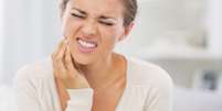 Uma simples dor de dente pode complicar tanto que é resolvida apenas na mesa de cirurgia  Foto: Shutterstock