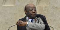 <p>O presidente do STF, Joaquim Barbosa, negou inten&ccedil;&atilde;o de cercear trabalho de colegas na primeira sess&atilde;o ap&oacute;s protagonizar bate-boca com Ricardo Lewandowski</p>  Foto: Valter Campanato / Agência Brasil