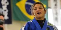 <p>Sarah Menezes ao centro: judoca brasileira &eacute; a maior esperan&ccedil;a de ouro a partir de segunda-feira (26)</p>  Foto: Daniel Ramalho / Terra