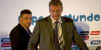 <p>Ronaldo e Valcke participarão das visitas no Brasil</p>  Foto: AP