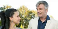 Hilaria e Alex Baldwin no in&iacute;cio do m&ecirc;s de agosto  Foto: Getty Images 