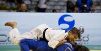 A manh&atilde; do primeiro dia do Mundial de Jud&ocirc; do Rio de Janeiro teve classifica&ccedil;&atilde;o de Sarah Menezes &agrave; semifinal do peso ligeiro e elimina&ccedil;&atilde;o de Felipe Kitadai na estreia  Foto: M&aacute;rcio Rodrigues/Mpix / Divulga&ccedil;&atilde;o