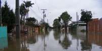 <p>A travessa Uruguai, na cidade de Esteio, foi tomada pela &aacute;gua na manh&atilde; desta segunda-feira no bairro S&atilde;o Sebasti&atilde;o</p>  Foto: Ecar Nunes / vc rep&oacute;rter