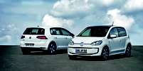 A Volkswagen mostra que está investindo na diversificação de modelos elétricos com a apresentação de versões elétricas dos hatches Golf e up! no salão do automóvel de Frankfurt  Foto: Divulgação
