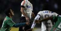 <p>Ibson foi substitu&iacute;do no segundo tempo e ouviu algumas vaias no Pacaembu</p>  Foto: Ricardo Matsukawa / Terra