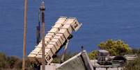 Bateria antia&eacute;rea israelense posicionada em Haifa, na costa do Mar Mediterr&acirc;neo  Foto: AFP