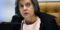 Ministra Cármen Lúcia durante sessão que julga embargos do processo do mensalão  Foto: Nelson Jr./SCO/STF / Divulgação