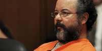 <p>O ex-motorista de ônibus Ariel Castro ouve a sentença recebida durante seu julgamento por sequestro, estupro e assassinato em tribunal de Cleveland, em Ohio, EUA</p>  Foto: Aaron Josefczyk / Reuters