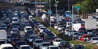 <p>Congestionamento na&nbsp;Avenida 23 de Maio,&nbsp;nas proximidades do Parque Ibirapuera</p>  Foto: Renato S. Cerqueira / Futura Press