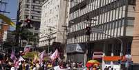 Campinas - Manifestantes protestam durante desfile  Foto: Rose Mary de Souza / Especial para Terra