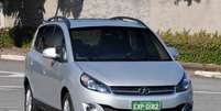 A JAC Motors já realiza a pré-venda do modelo 2014 da minivan J6  Foto: Divulgação