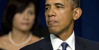 Obama pausa durante pronunciamento na Casa Branca  Foto: AP