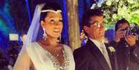 O promoter David Brazil postou em seu Instagram uma foto de Mulher Moranguinho vestida de noiva, entrando para seu casamento com o funkeiro Naldo Benny, nesta segunda-feira (23), no Rio de Janeiro  Foto: Instagram / Reprodução