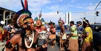 <p>Índios fecharam hoje a Esplanada dos Ministérios</p>  Foto: Pedro França / Futura Press