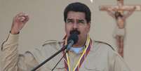 Presidente da Venezuela, Nicolás Maduro, discursa durante evento em Coro, no Estado de Falcón, Venezuela, nesta foto distribuída pelo Palácio Miraflores. 30/09/2013.  Foto: Miraflores Palace / Reuters
