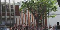 Pelo menos cerca de 300 estudantes participaram de assembleia que decidiu pela manutenção da ocupação  Foto: Rose Mary de Souza / Especial para Terra