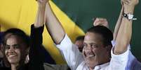 <p>Marina Silva e o governador de Pernambucano, Eduardo Campos, comemoram filiação da ex-senadora ao PSB em outubro</p>  Foto: Ueslei Marcelino / Reuters