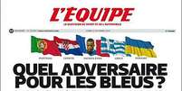 <p>Evra estampa a capa do jornal L'Equipe desta segunda-feira, com a manchete referente à repescagem da Europa para a Copa do Mundo de 2014; mais tarde, sorteio apontou confronto com a Ucrânia</p>  Foto: Reprodução