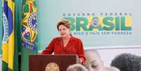 <p>Presidente Dilma Rousseff participou nesta terça-feira da cerimônia para sancionar a Lei do Mais Médicos</p>  Foto: Roberto Stuckert Filho/PR / Agência Brasil