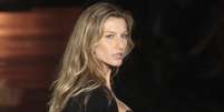 Gisele Bündchen volta ao evento em desfile pela Colcci depois de dois anos fora  Foto: Getty Images 