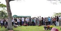 Enterro do corpo da universit&aacute;ria Isabela Pavani Castilho Cruz, 18 anos, que levou um tiro na cabe&ccedil;a na rodovia Presidente Dutra na noite de ter&ccedil;a-feira  Foto: Beto Martins / Futura Press