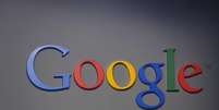 <p>Logo do Google &eacute; visto na garagem onde a empresa foi fundada em Menlo Park, Calif&oacute;rnia, nos Estados Unidos</p>  Foto: Stephen Lam / Reuters