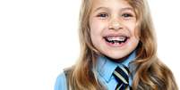 Com a ortopedia facial, crianças com dente de leite já podem iniciar tratamento nos dentes  Foto: Shutterstock