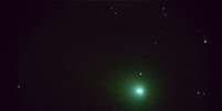 Cometa C/2013 R1 Lovejoy tem configuração típica: longa cauda e coloração esverdeada  Foto: Eduardo Baldaci / vc repórter