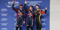 Sebastian Vettel conquistou a pole position para o Grande Pr&ecirc;mio dos Estados Unidos, no Circuito das Am&eacute;ricas, em Austin; Mark Webber (Red Bull) e Romain Grosjean (Lotus) vieram logo atr&aacute;s  Foto: Getty Images 