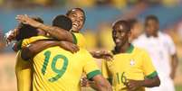 <p>Brasil chegou ao intervalo vencendo por 1 a 0; no segundo tempo, fez quatro gols</p>  Foto: Mowa Press / Divulgação