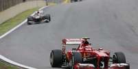 <p>Massa cometeu erro bobo e teve a corrida comprometida em Interlagos</p>  Foto: EFE