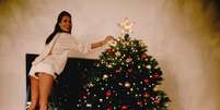 Alessandra Ambrósio está arrumando a casa para o Natal  Foto: Instagram / Reprodução
