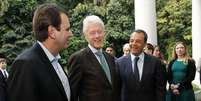 <p>Ex-presidente Bill Clinton com o prefeito do Rio Eduardo Paes e o governador S&eacute;rgio Cabral</p>  Foto: Shana Reis / Divulgação