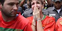 Torcida da Portuguesa foi ao STJD acompanhar julgamento e chorou com decisão do tribunal de rebaixar clube paulista  Foto: Daniel Ramalho / Terra